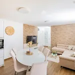 Apartment House Olive *