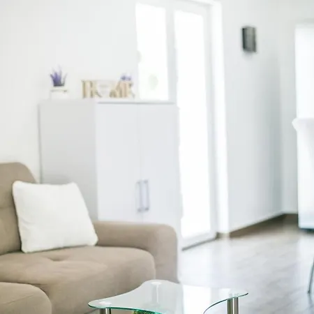 House Olive Apartment