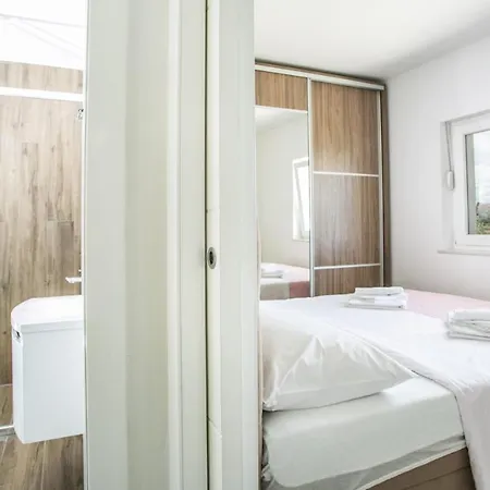 House Olive Apartment Solin