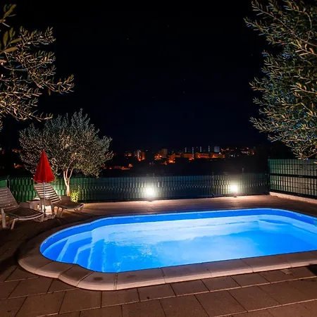 House Olive *
