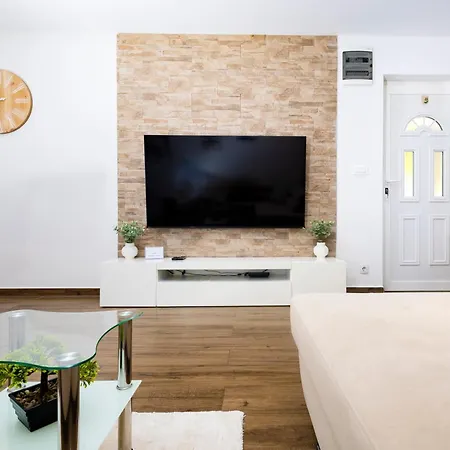 Апартаменты House Olive *